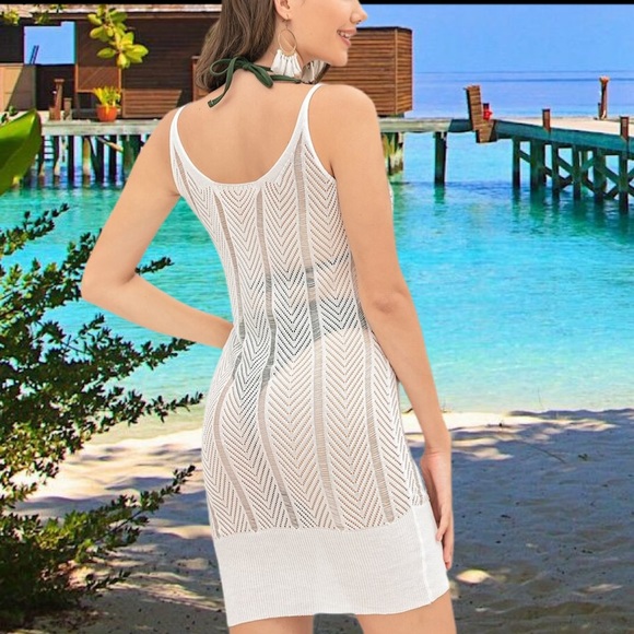 White cover up - Picture 6 of 8